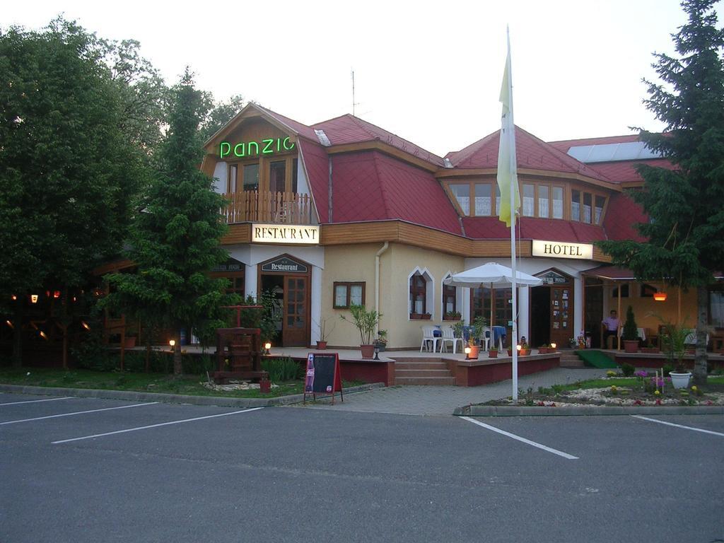 Alpokalja Panzio Etterem Bed & Breakfast Koszeg Luaran gambar